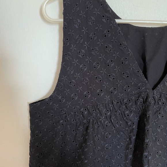 Black Embroidered V-Back Tank Top from Loft - Picture 4 of 7